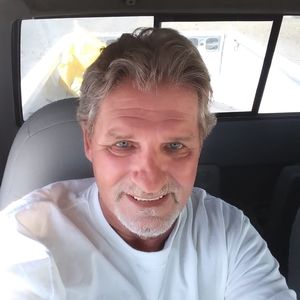 Meet your Posher, Victor